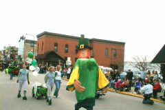 2003parade042