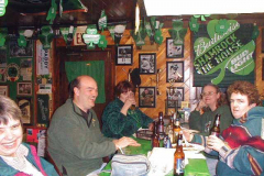 2004funatpups01