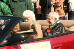 2008parade-manandrose