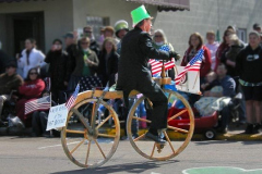 2009parade038a-woodenbike