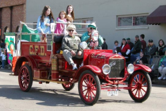 2009parade105-oldfiretruck