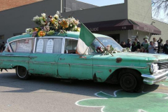 2009parade117-oldhearse